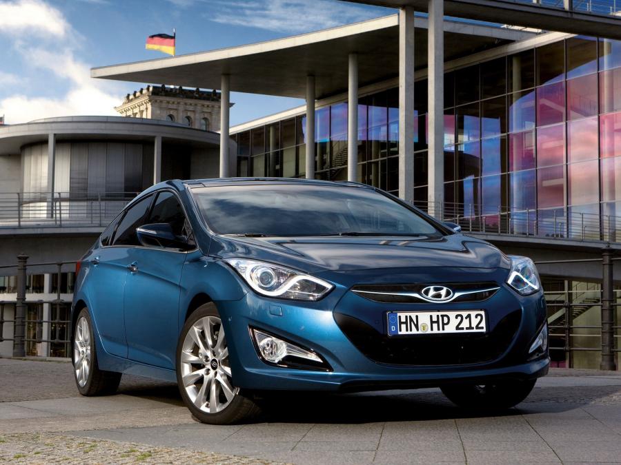  Hyundai i40 Sedan 2011 года  (фото 20 из 39)